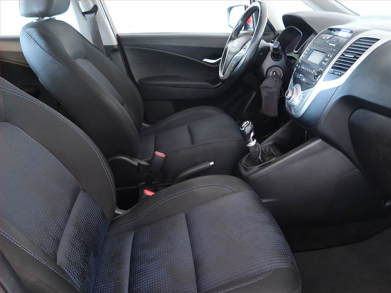 Hyundai ix20 (2017) 1.4 CVVT, Serv.kniha - fotka 9 z 14