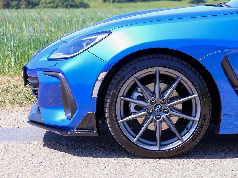Subaru BRZ 2,4 168kW Limited Sti CZ - fotka 32 z 39