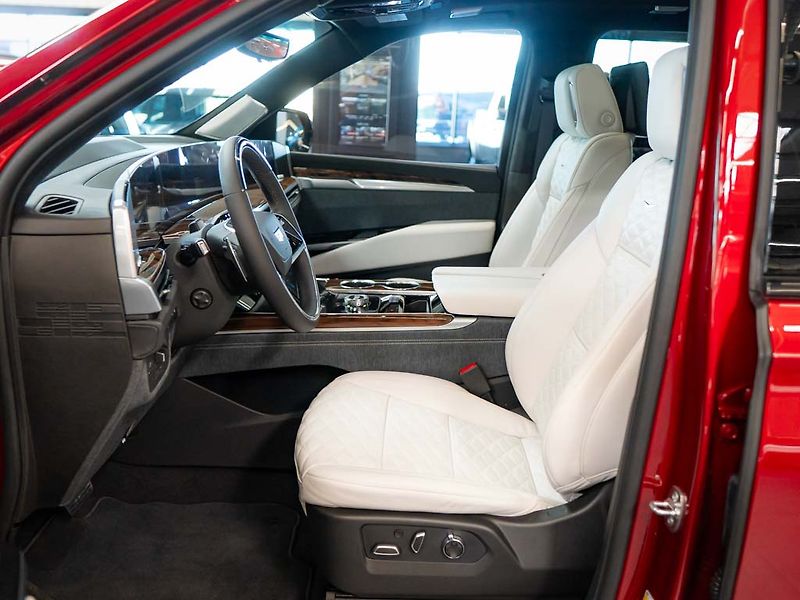 Cadillac Escalade (2026) 6.2 ESV Sport Platinum 2026 - fotka 17 z 50