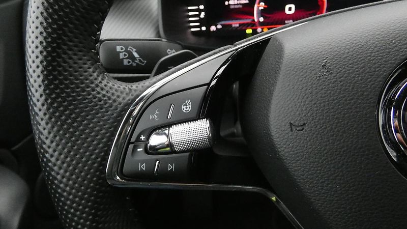 Škoda Kodiaq 2,0 TDI Sportline DSG - fotka 12 z 24