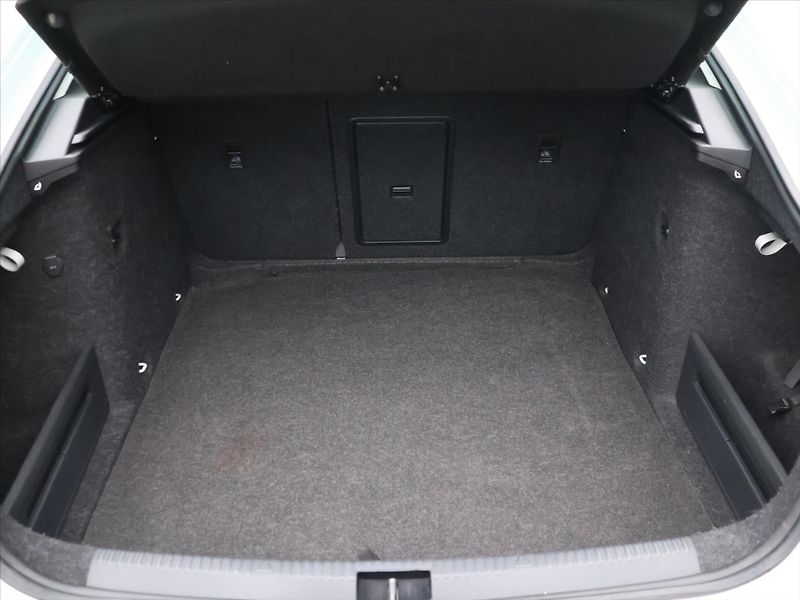 Škoda Octavia 1,4 TSI 110kW Style DSG LED CZ - fotka 10 z 30