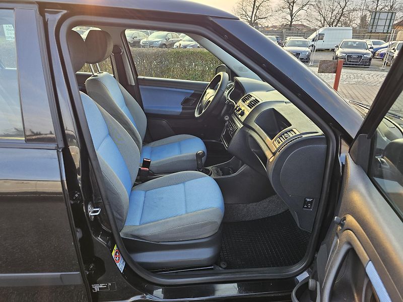 Škoda Fabia 1.4 16v 63kW,KLIMA,8xAIRBAG - fotka 24 z 37