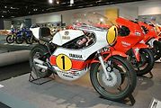 Yamaha YZR500, se kterou Agostini vybojoval svůj poslední titul mistra světa v roce 1975.