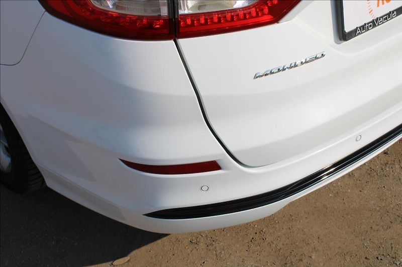 Ford Mondeo 2,0 TDCi  TITANIUM,AUTOMAT,ČR - fotka 29 z 33
