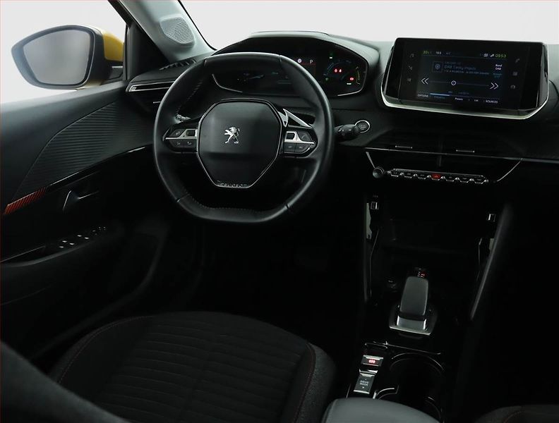 Peugeot 208 (2021) 50 kWh, SoH 89%, Automat - fotka 7 z 17