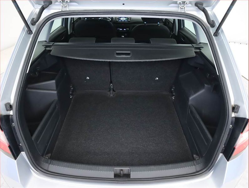Škoda Fabia (2017) Style 1.0 TSI, Automat - fotka 14 z 22