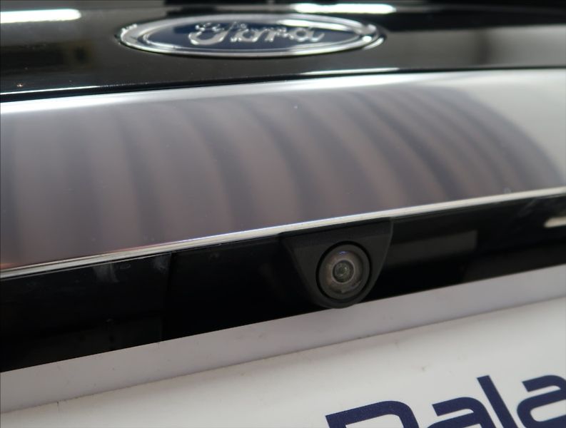 Ford S-MAX 2,0 EcoBlue NAVI KAMERA VÝHŘEV - fotka 46 z 46