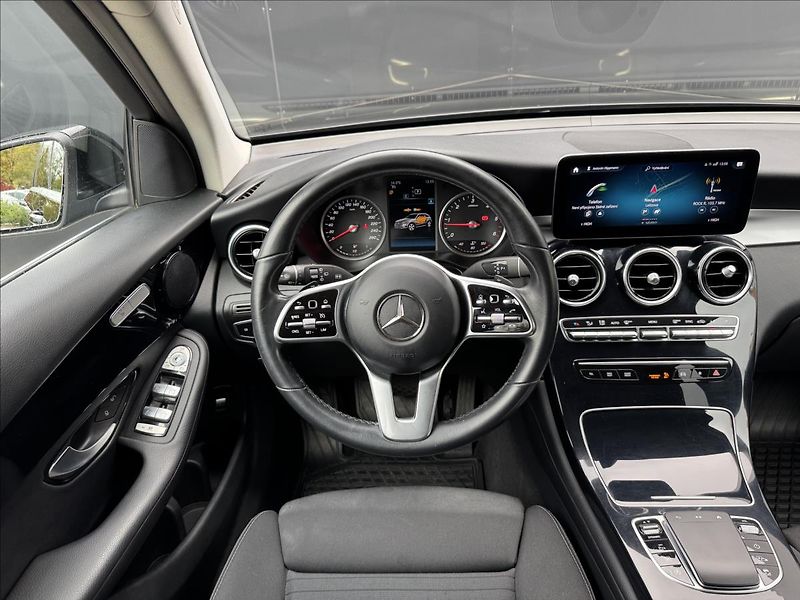 Mercedes-Benz GLC 2,0 220d 4MATIC AT ČR - fotka 16 z 30