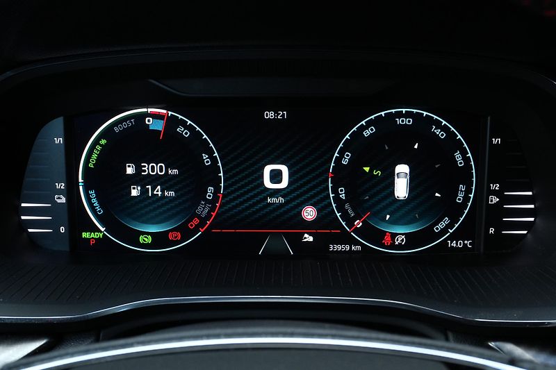 Škoda Octavia iV RS 1.4 TSI, ČR, Tažné, ACC - fotka 21 z 40