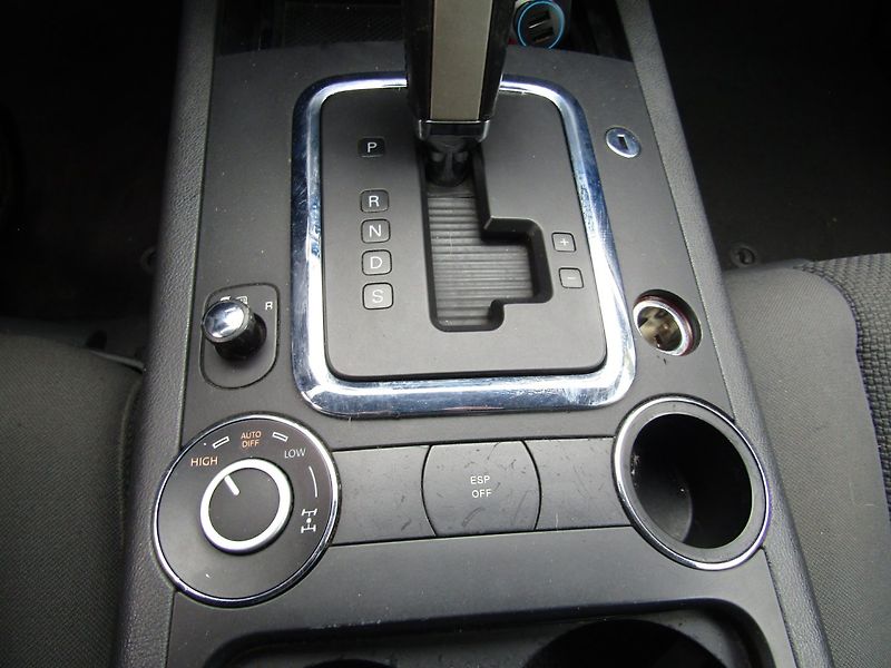 Volkswagen Touareg (2004) 2.5 TDI 128kW AUTOMAT - fotka 33 z 35