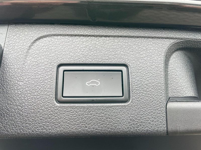 Volkswagen Passat (2021) Com. Style Business DSG! Navi! - fotka 12 z 40