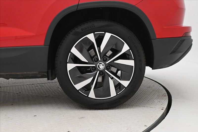 Škoda Karoq 2,0 TDI 110 kW DSG 4X4 TOUR Zá - fotka 33 z 33