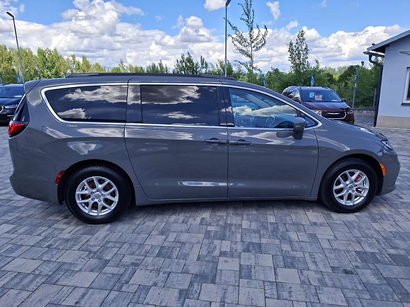 Chrysler Pacifica (2022) 3,6L V6, 7míst, kůže, servis - fotka 8 z 46