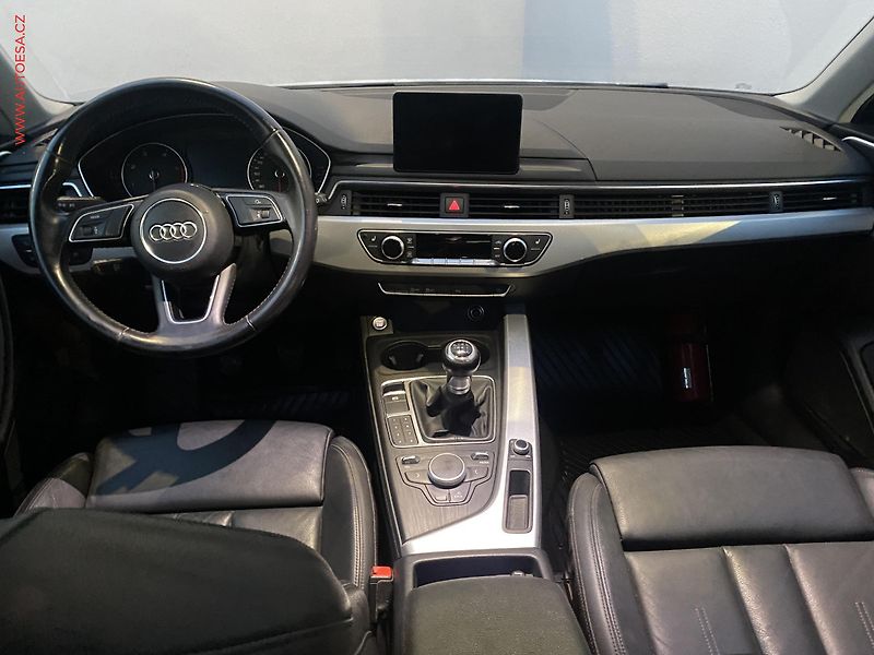 Audi A4 (2016) 2.0 TDi, Bixen, kůže, navi - fotka 8 z 19