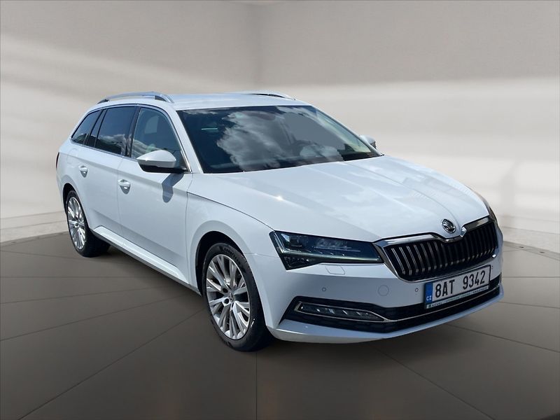 Škoda Superb 2,0 TDI 110 Style - fotka 1 z 11