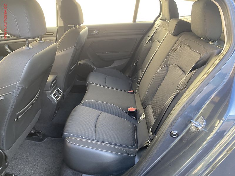 Renault Mégane (2020) 1.3 TCe, TZ, navi, kamera - fotka 10 z 17