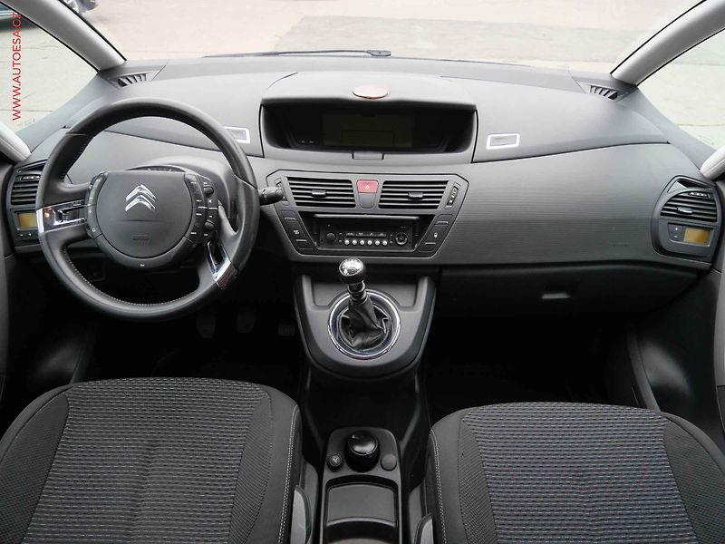Citroën C4 Picasso (2011) 1.6HDi, 1.maj,ČR, Tendance - fotka 8 z 20