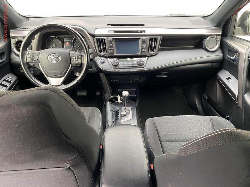Toyota RAV4 (2019) 2.0 VVT-i 4x4, ČR, AT, LED - fotka 8 z 20
