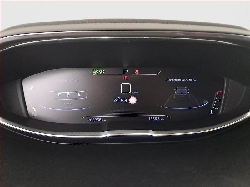 Peugeot 3008 (2017) 1.6 BlueHDi, Automat - fotka 11 z 20
