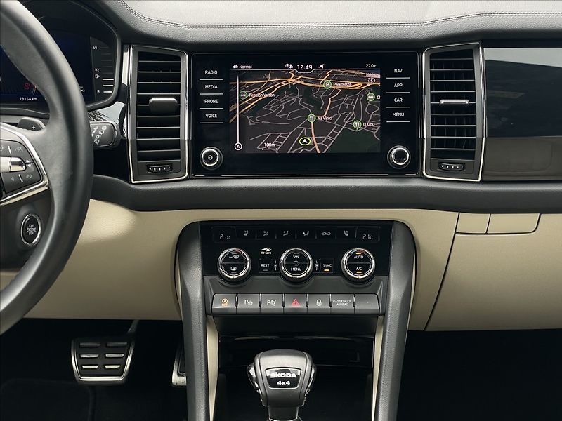 Škoda Kodiaq 2,0 TDI 4x4 DSG L&K TAŽNÉ - fotka 12 z 24