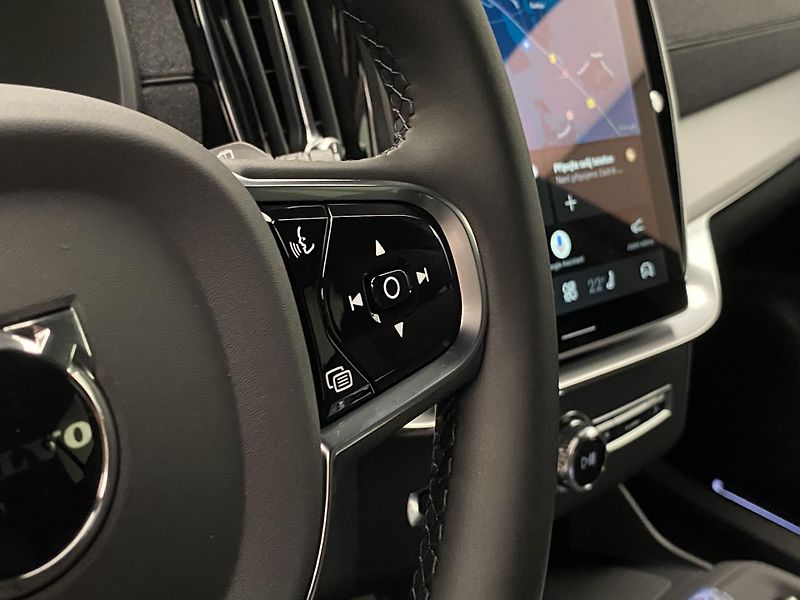 Volvo XC90 (2026) T8 AWD BLACK EDITION PLUS 7m - fotka 28 z 72