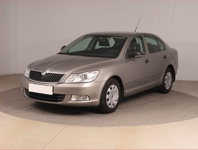 Škoda Octavia (2010) 1.2 TSI, ČR,1.maj, Serv.kniha - fotka 2 z 14