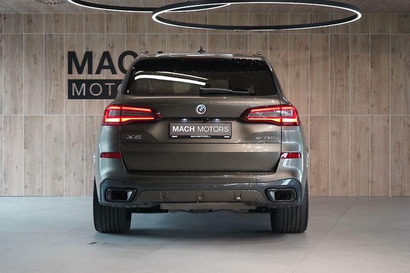 BMW X5 30d xDrive, Vzduch, Nezávislé - fotka 9 z 49