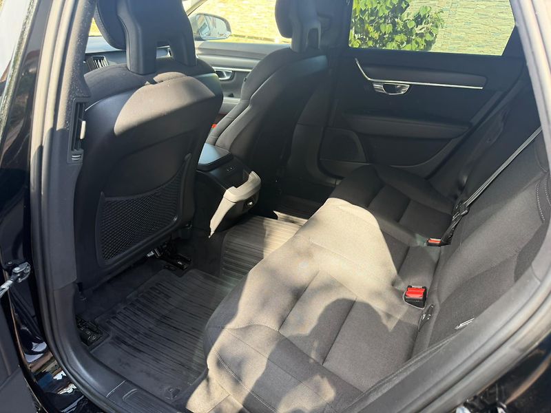 Volvo V90 (2018) Volvo V90 T4 2.0 Automat BA - fotka 10 z 18