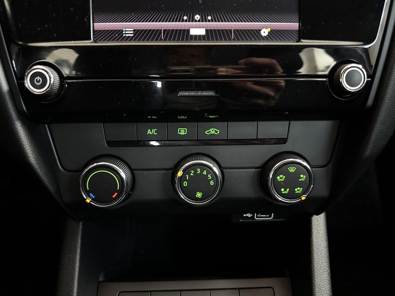 Škoda Octavia (2018) 1.0 TSI 85 KW - CZ - fotka 15 z 22