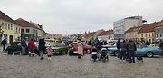 Výstava veteránů na třebíčském náměstí zakončila sezonu Veteran Car Clubu Třebíč 2022