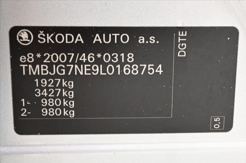Škoda Octavia 1,6 TDI 85kW Ambition Záruka a - fotka 12 z 29