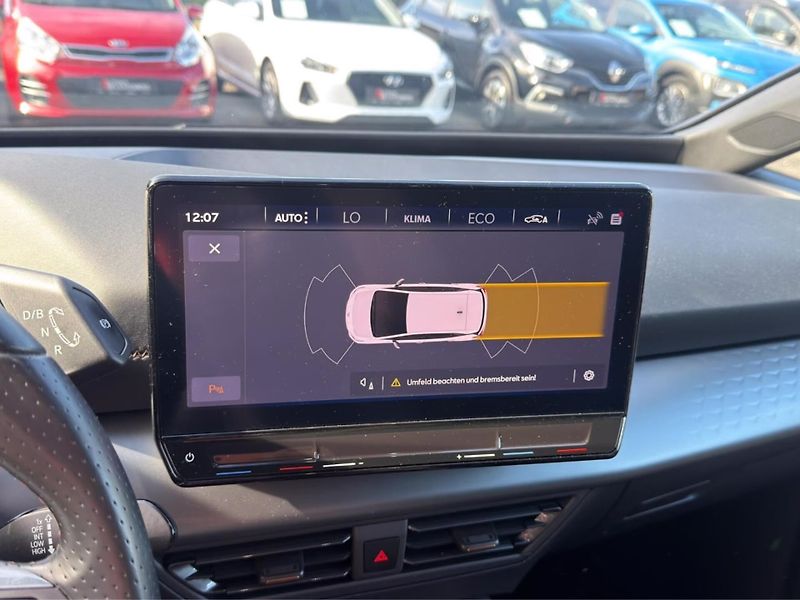 Cupra Born 150kW Carplay LaneAssist LED - fotka 13 z 14