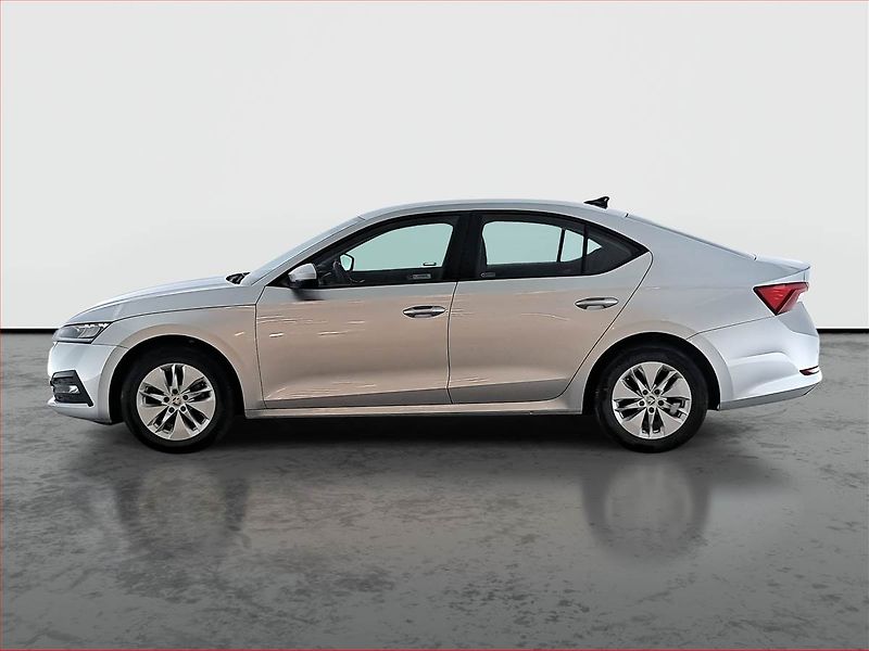 Škoda Octavia (2023) Ambition Plus 1.5 TSI - fotka 3 z 16