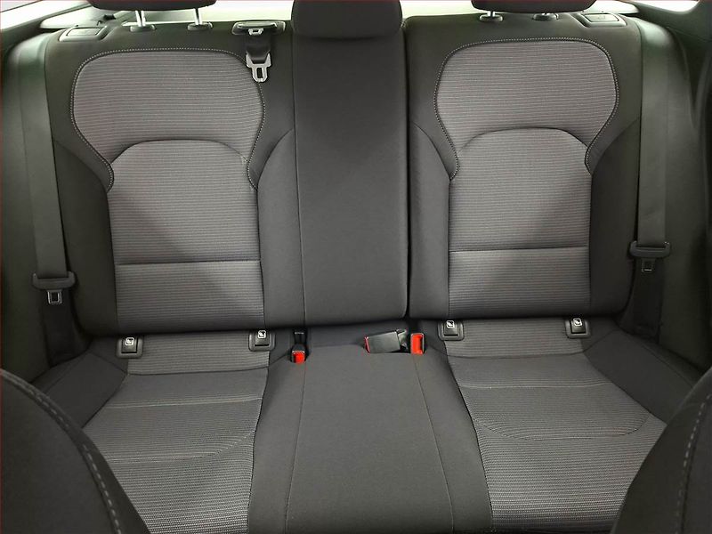 Hyundai i30 (2018) 1.6 CRDi, Tempomat - fotka 10 z 17