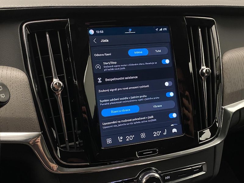 Volvo V90 CC B5 AWD BRIGHT PLUS AUT - fotka 50 z 63