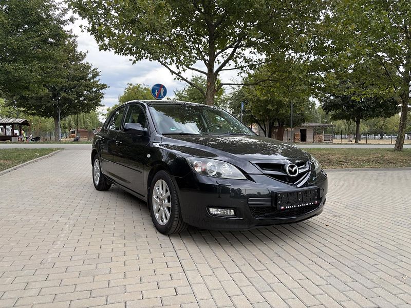 Mazda 3 1.6 Sport Active - fotka 16 z 26