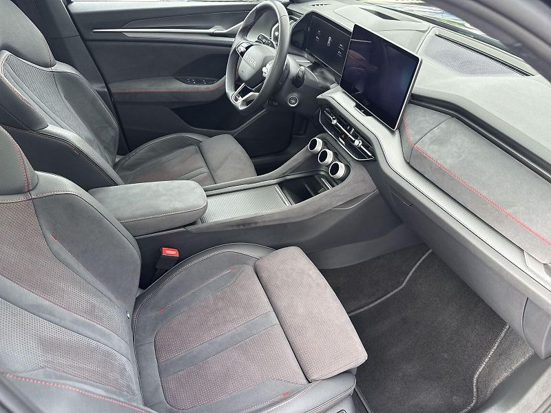 Škoda Kodiaq (2025) 2.0 TSI 4x4 DSG RS - fotka 9 z 33