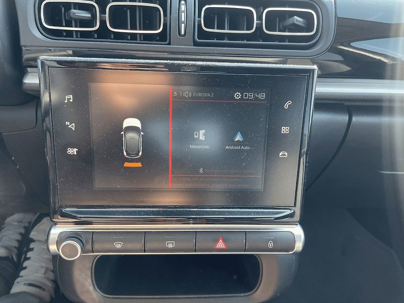 Citroën C3 (2017) 1.2 PureTech,Feel,60kW,1.Maj,Č - fotka 20 z 35
