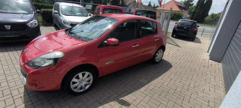 Renault Clio (2012) 1,2 16V 55kW - fotka 5 z 28