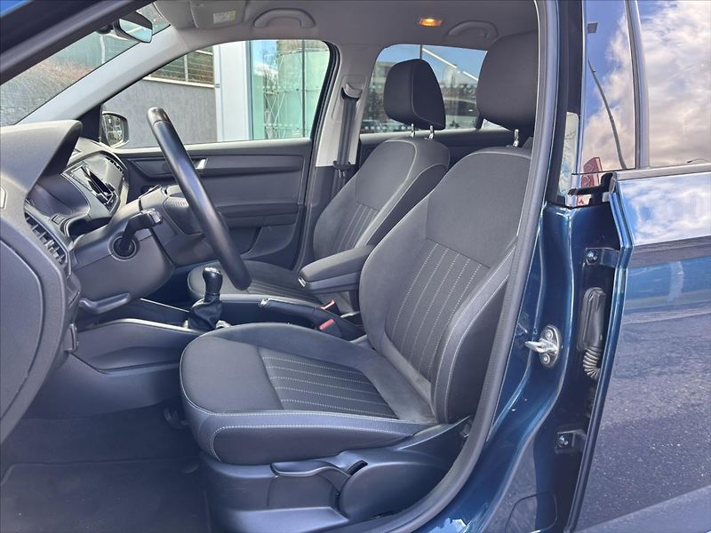 Škoda Fabia 1,0 TSi Style FULL LED CARPLAY - fotka 10 z 39