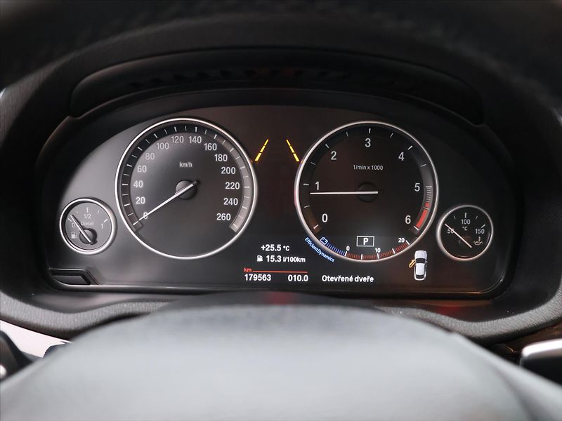 BMW X4 2,0 20d xDrive 140kW CZ Kůže - fotka 17 z 34
