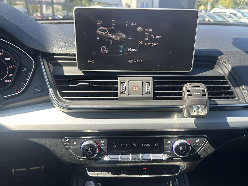 Audi Q5 2.0 TDi 140kW - fotka 18 z 27