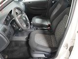 Škoda Fabia (2006) 1.4i, AC, el. výbava - náhled 9