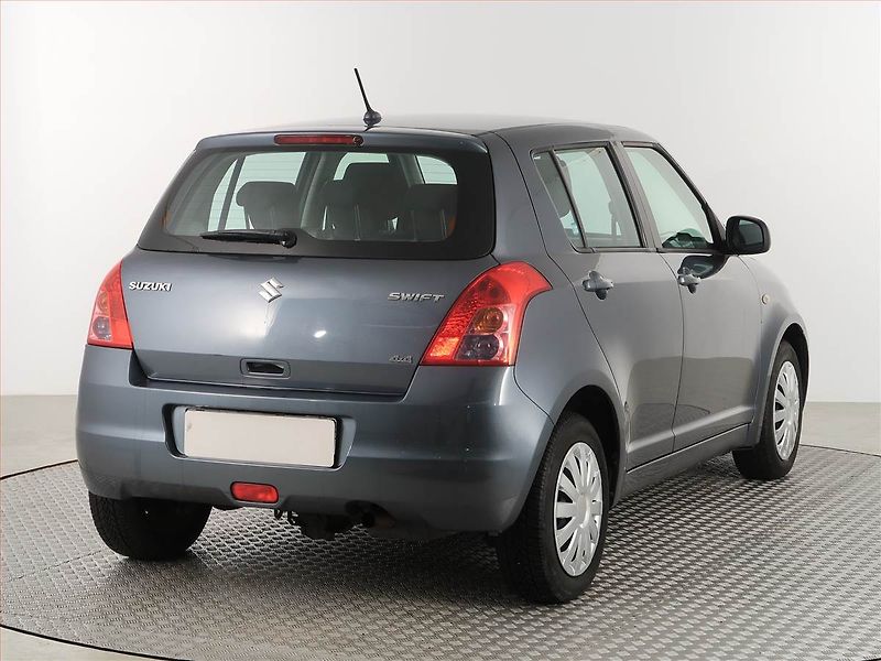 Suzuki Swift (2010) 1.3, 4X4, Serv.kniha - fotka 5 z 17