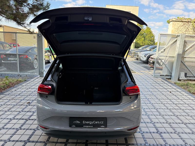 Volkswagen ID.3 PRO S 82 kWh / Kamera / ACC - fotka 26 z 30