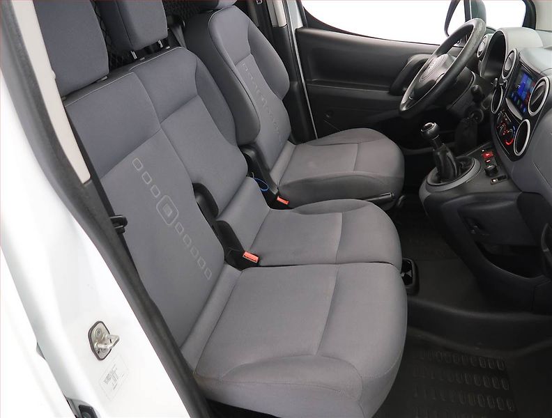 Citroën Berlingo (2017) 1.6 BlueHDi, 3Místa - fotka 9 z 16
