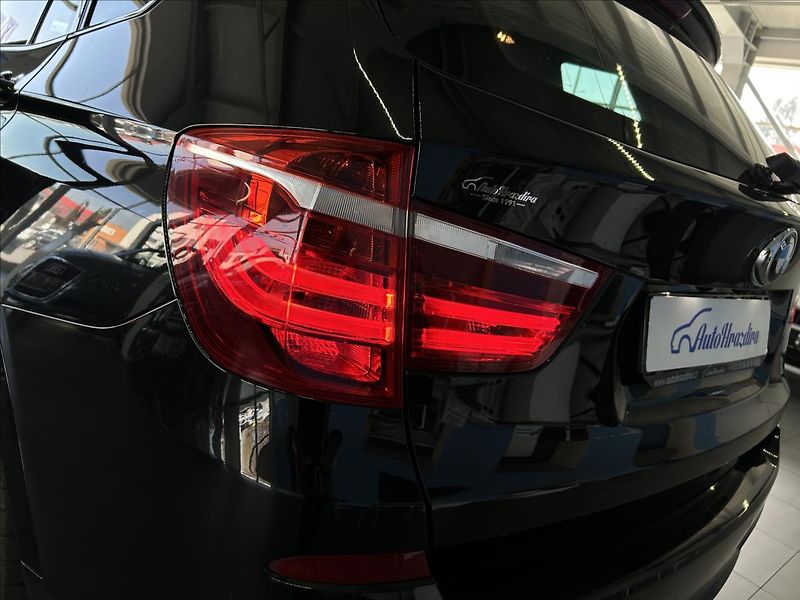 BMW X3 2,0   xDrive20d,1.MAJITEL,ČR,D - fotka 35 z 38