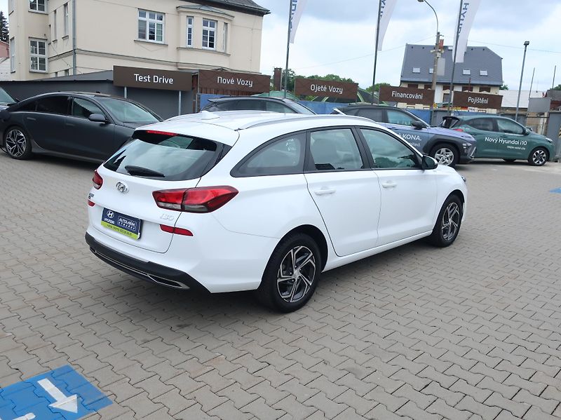Hyundai i30 WG 1.0T-GDi 88kW COMFORT - fotka 7 z 28