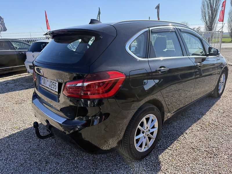 BMW Řada 2 (2015) 1.5 100kw spotřeba 4.9L2 - fotka 19 z 49