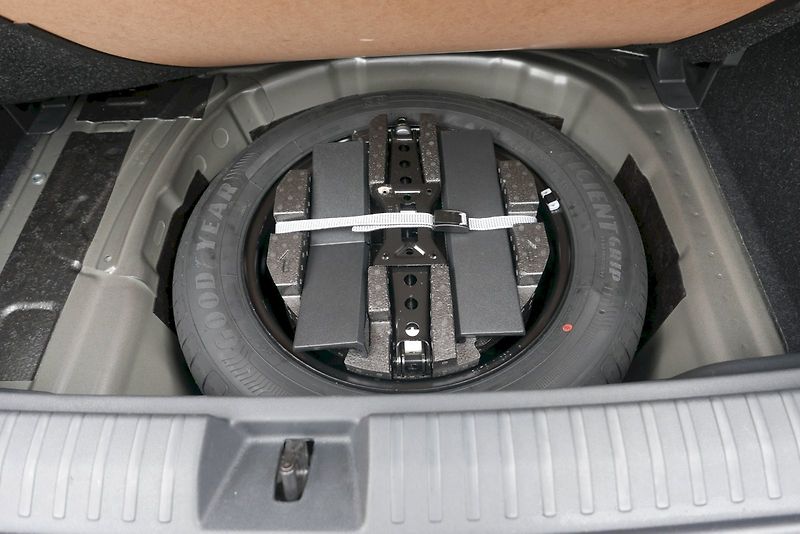 Škoda Kamiq (2025) 1.0 TSI 85 kW M6° Selection - fotka 18 z 30